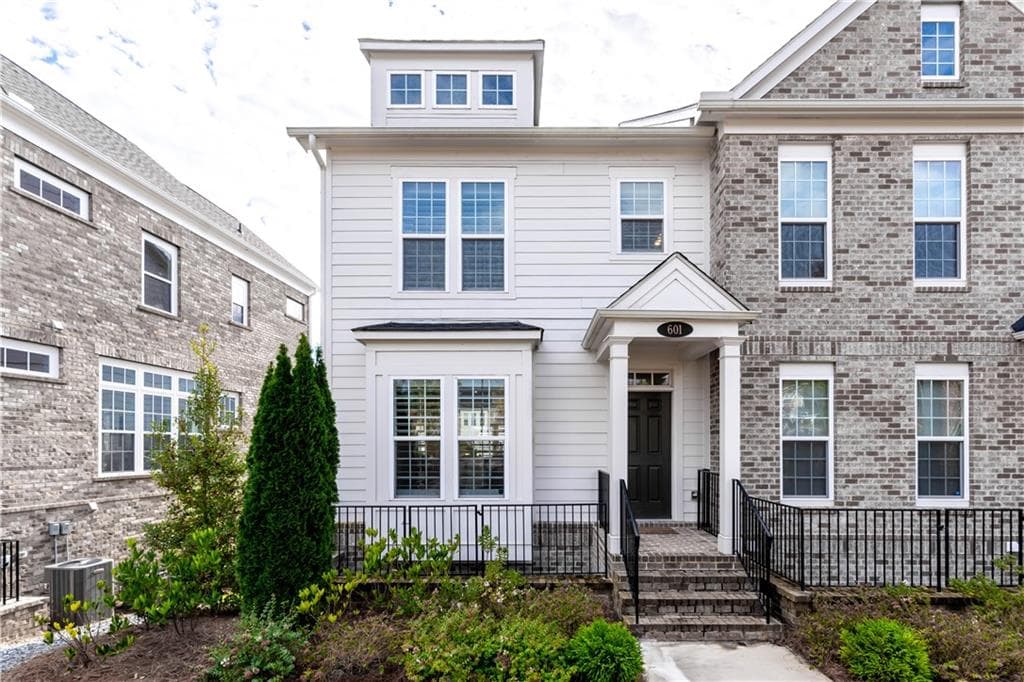 601 Hanlon Way, Alpharetta, GA 30009 — most recent listing photo