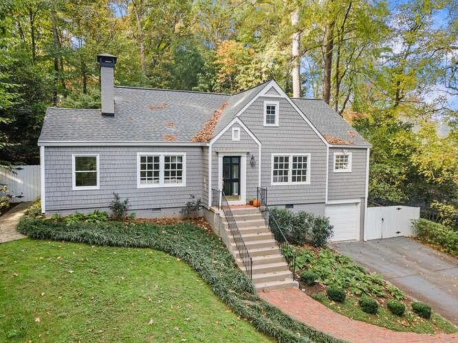 3 bedroom, 2 bathroom single family residence sold at 3788 Powers Ferry Road, Atlanta, GA 30342