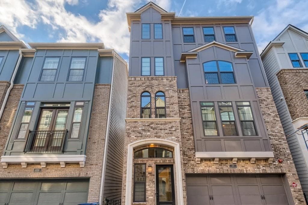 618 Broadview Terrace, Atlanta, GA 30324 — most recent listing photo