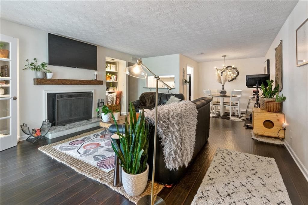 1 bedroom, 1 bathroom, 998 sq ft condominium sold at 1212 Summit North Drive, Atlanta, GA 30324