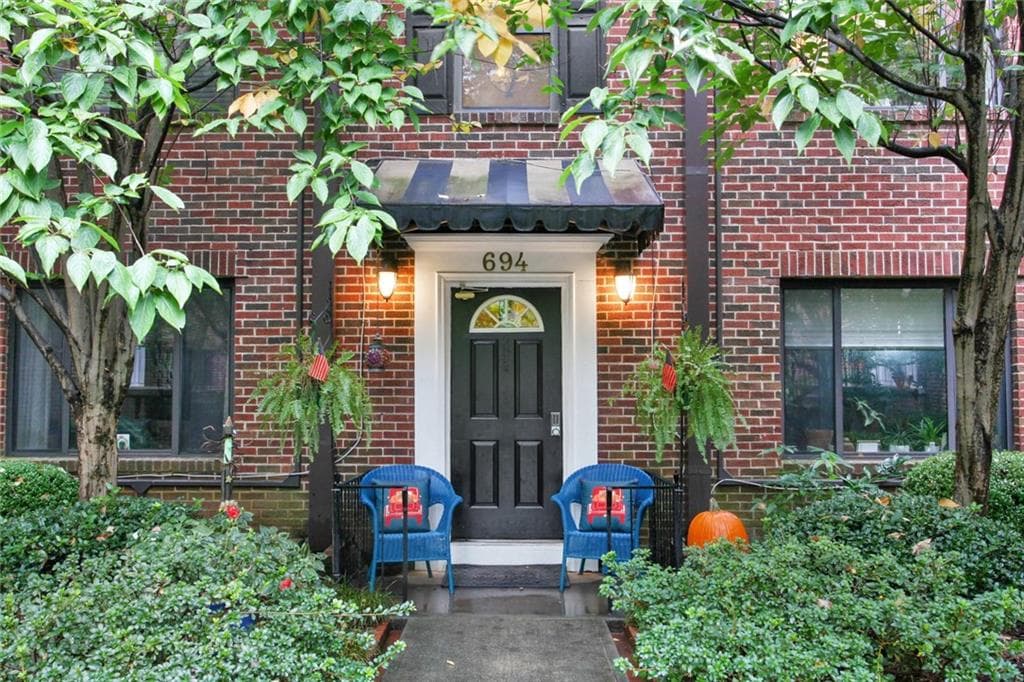 2 bedroom, 1 bathroom, 667 sq ft condominium sold at 694 Argonne Avenue 3, Atlanta, GA 30308