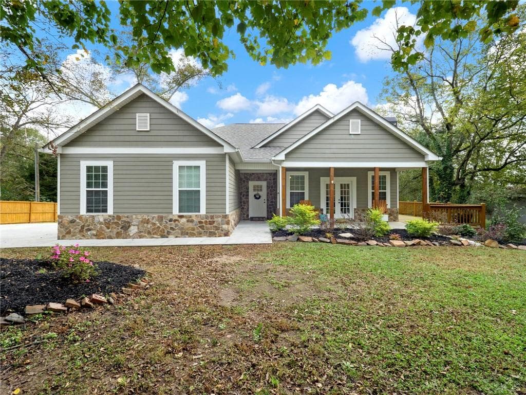 4 bedroom, 2 bathroom, 1,920 sq ft single family residence sold at 23 New Street, Hoschton, GA 30548