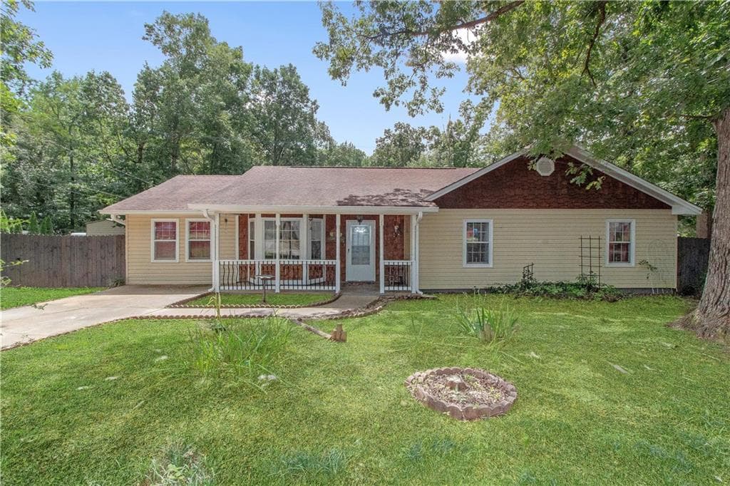 95 DOGWOOD Lane, Covington, GA 30014 — most recent listing photo