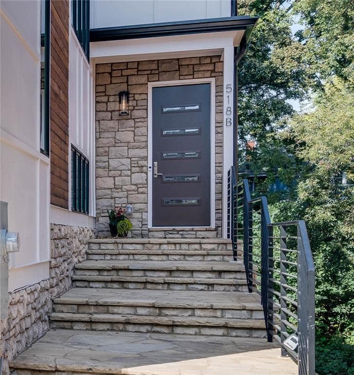 5 bedroom, 5 bathroom, 3,455 sq ft single family residence sold at 518 RANKIN Street B, Atlanta, GA 30308