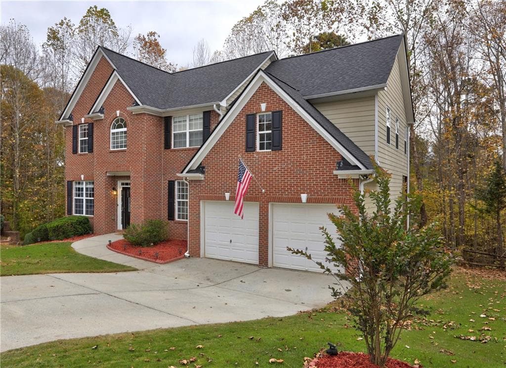 5 bedroom, 4 bathroom, 2,884 sq ft single family residence sold at 3891 Roxfield Drive, Buford, GA 30518