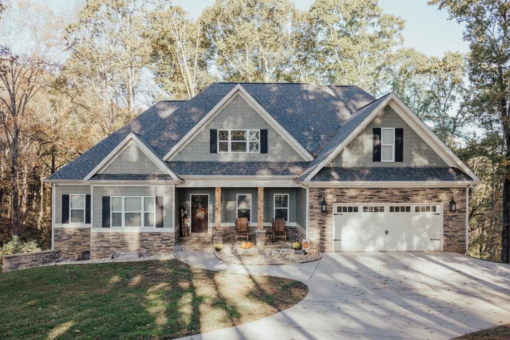 5 bedroom, 3 bathroom, 3,230 sq ft single family residence sold at 4241 Quail Creek Drive, Flowery Branch, GA 30542