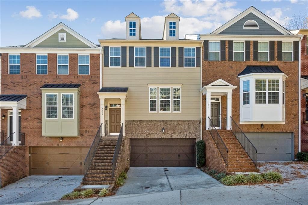 3 bedroom, 4 bathroom, 2,660 sq ft townhouse sold at 4278 LAUREL CREEK Court 4, Smyrna, GA 30080