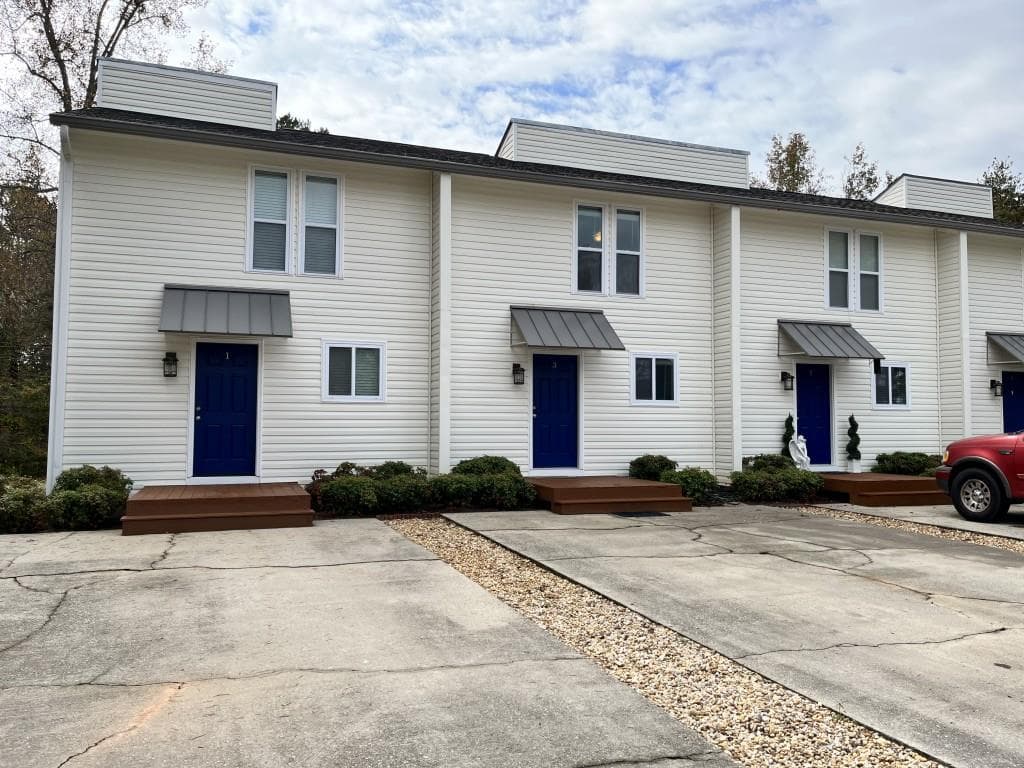 quadruplex sold at 2521 Pemmican Run, Gainesville, GA 30504