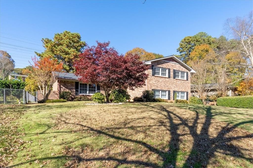 3 bedroom, 3 bathroom, 2,300 sq ft single family residence sold at 2916 Marlin Drive, Atlanta, GA 30341