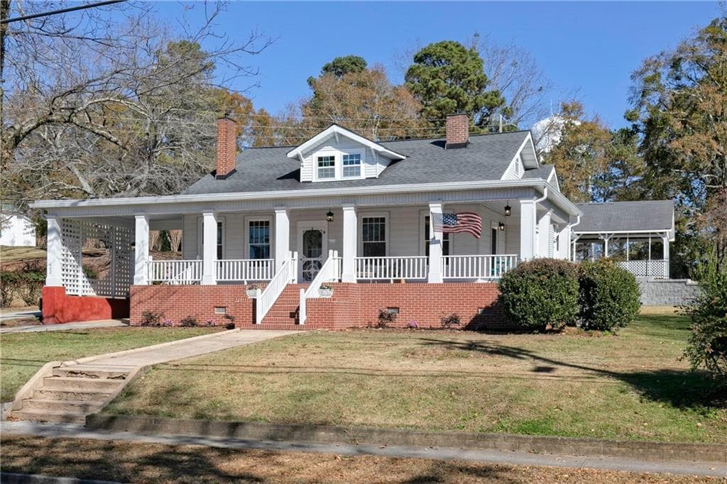 4 bedroom, 3 bathroom, 2,606 sq ft single family residence sold at 402 Hardee Street, Dallas, GA 30132
