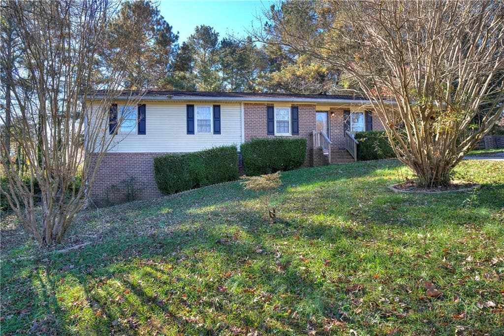 18 Woodberry Drive, Silver Creek, GA 30173 — most recent listing photo
