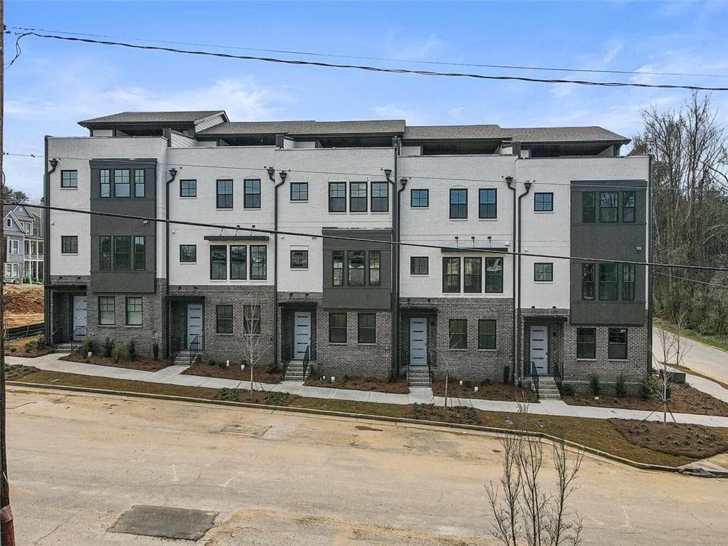1331 Fairmont Avenue 25, Atlanta, GA 30318 — most recent listing photo