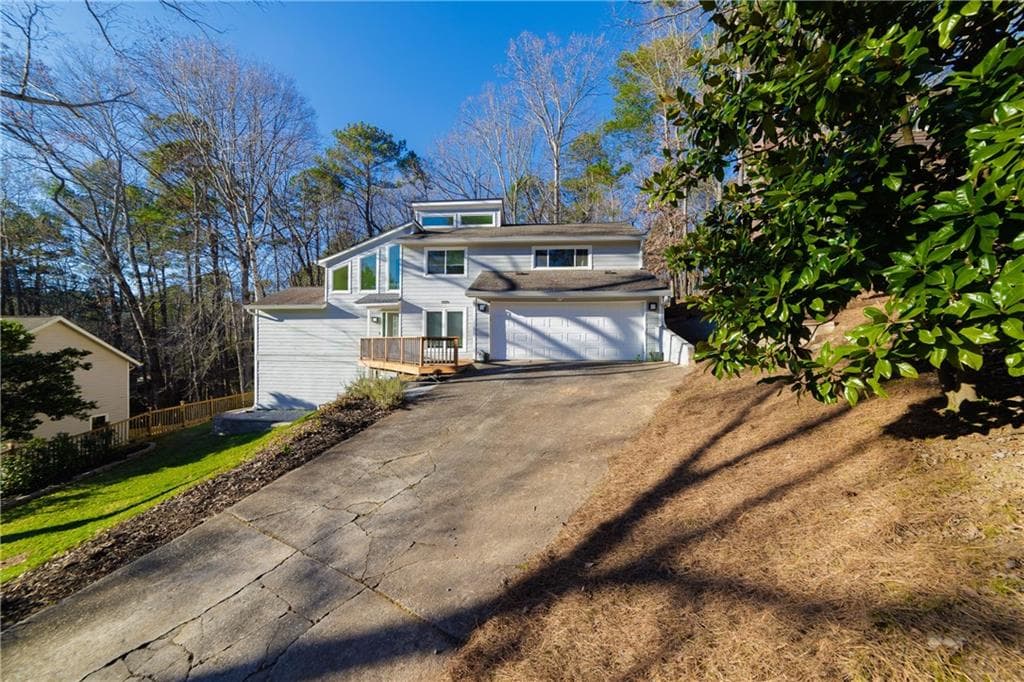 1900 Branch Valley Drive, Roswell, GA 30076 — most recent listing photo