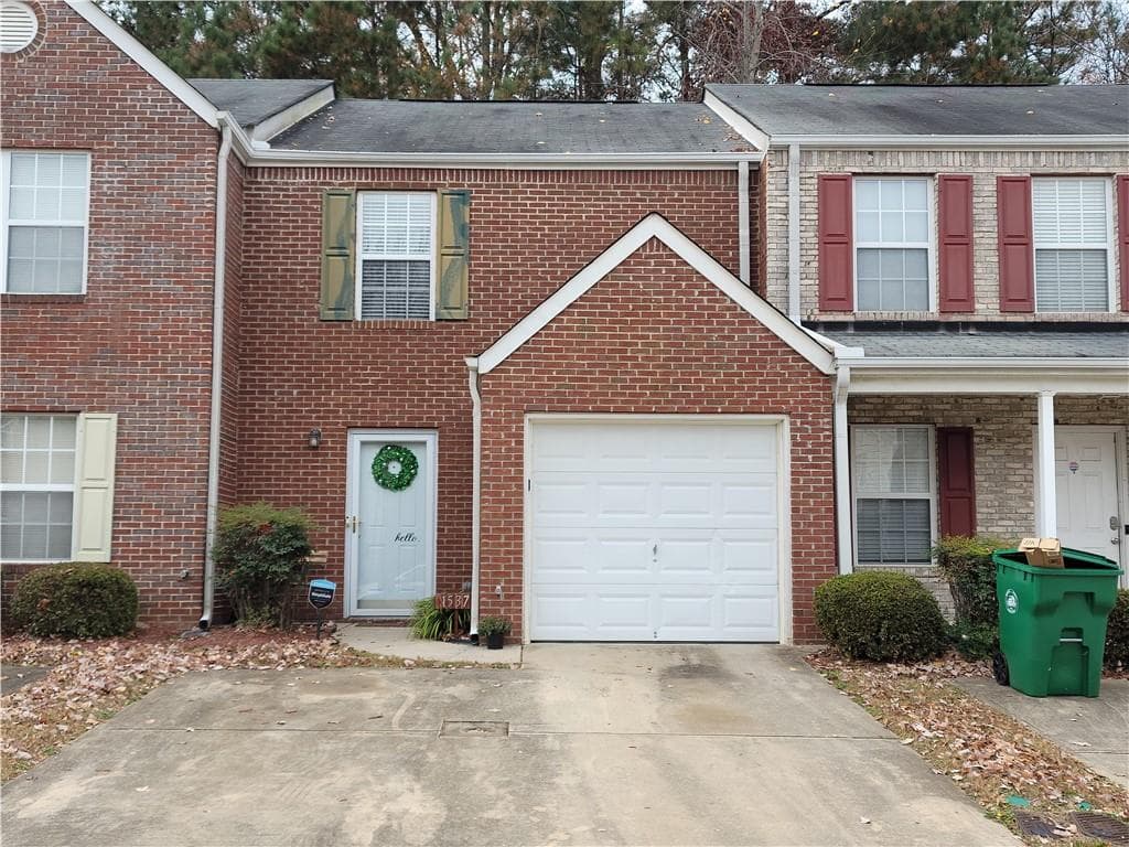 3 bedroom, 3 bathroom, 1,337 sq ft townhouse sold at 1537 Eastern Sunrise Lane 1537, Decatur, GA 30034