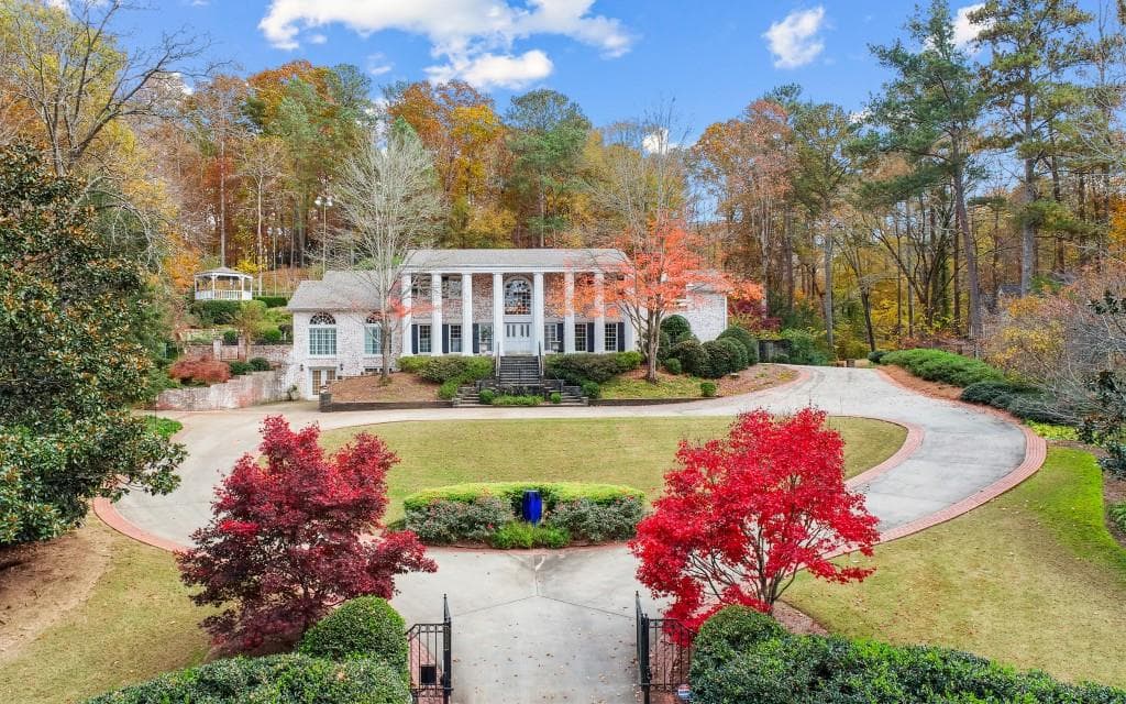5335 Long Island Drive, Sandy Springs, GA 30327 — most recent listing photo