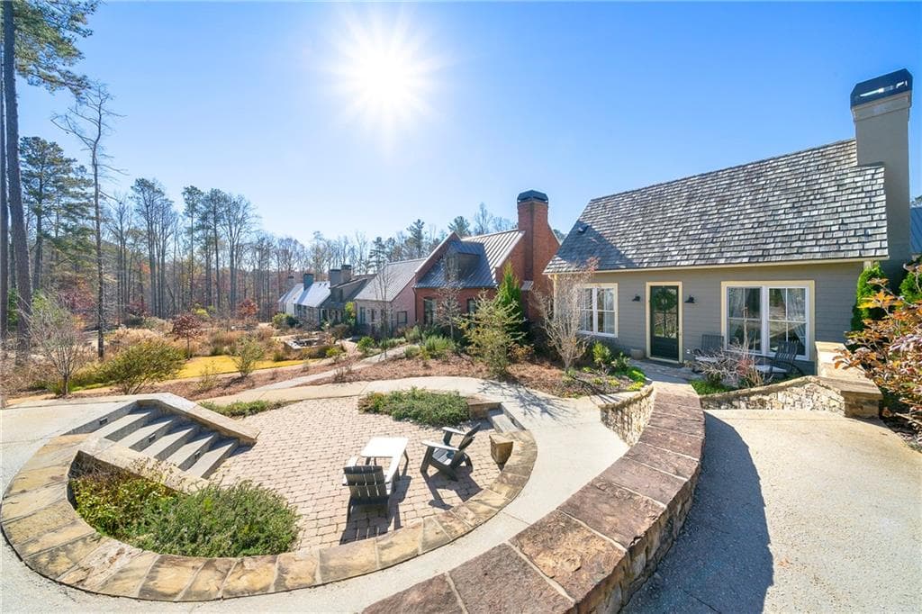 2 bedroom, 2 bathroom, 1,228 sq ft single family residence sold at 430 Anders, Chattahoochee Hills, GA 30268