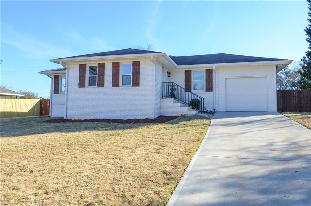 5835 Lakeshore Drive, Mableton, GA 30126 — most recent listing photo
