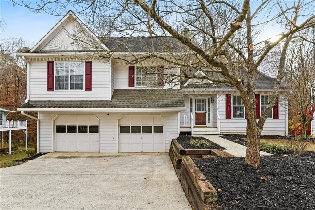 3 bedroom, 2 bathroom, 1,471 sq ft single family residence sold at 428 Rose Creek Place, Woodstock, GA 30189