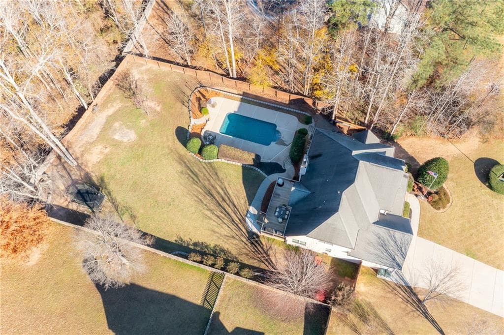 5 bedroom, 4 bathroom, 4,400 sq ft single family residence sold at 162 GAINESBOROUGH Drive, Dallas, GA 30157