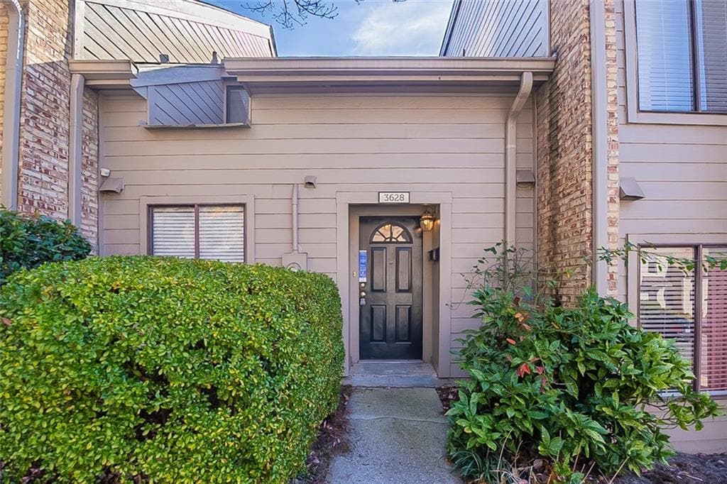 2 bedroom, 3 bathroom, 1,288 sq ft townhouse sold at 3628 Stonewall Court, Atlanta, GA 30339