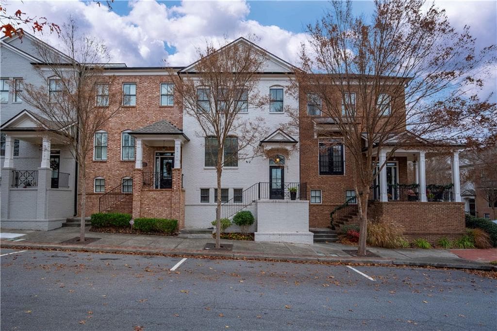 3915 Savannah Square Street, Suwanee, GA 30024 — most recent listing photo