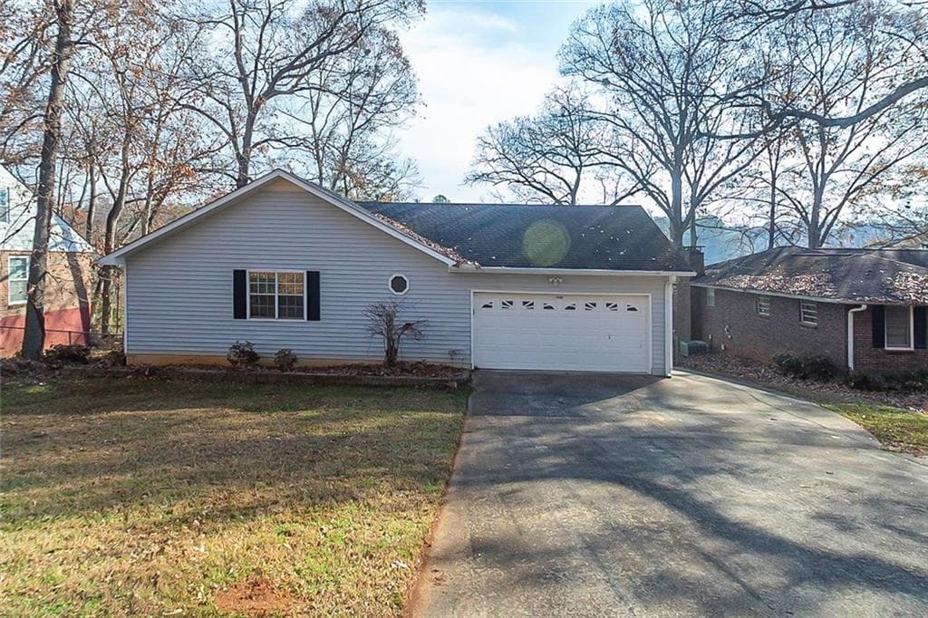 310 Lakeshore Drive, Stockbridge, GA 30281 — most recent listing photo