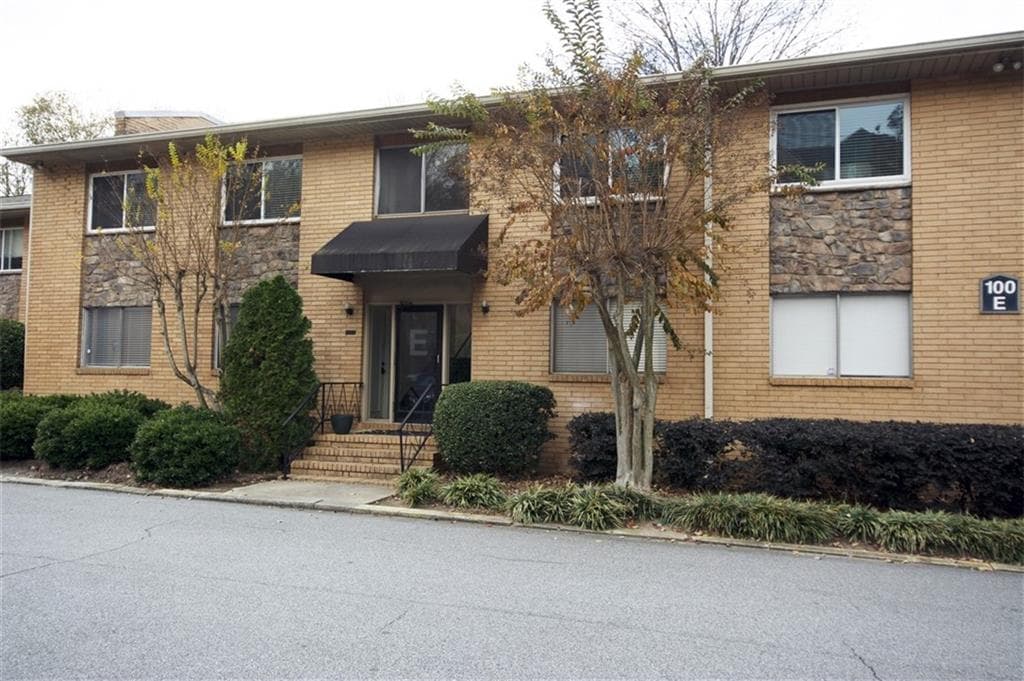 100 Biscayne Drive E3, Atlanta, GA 30309 — most recent listing photo