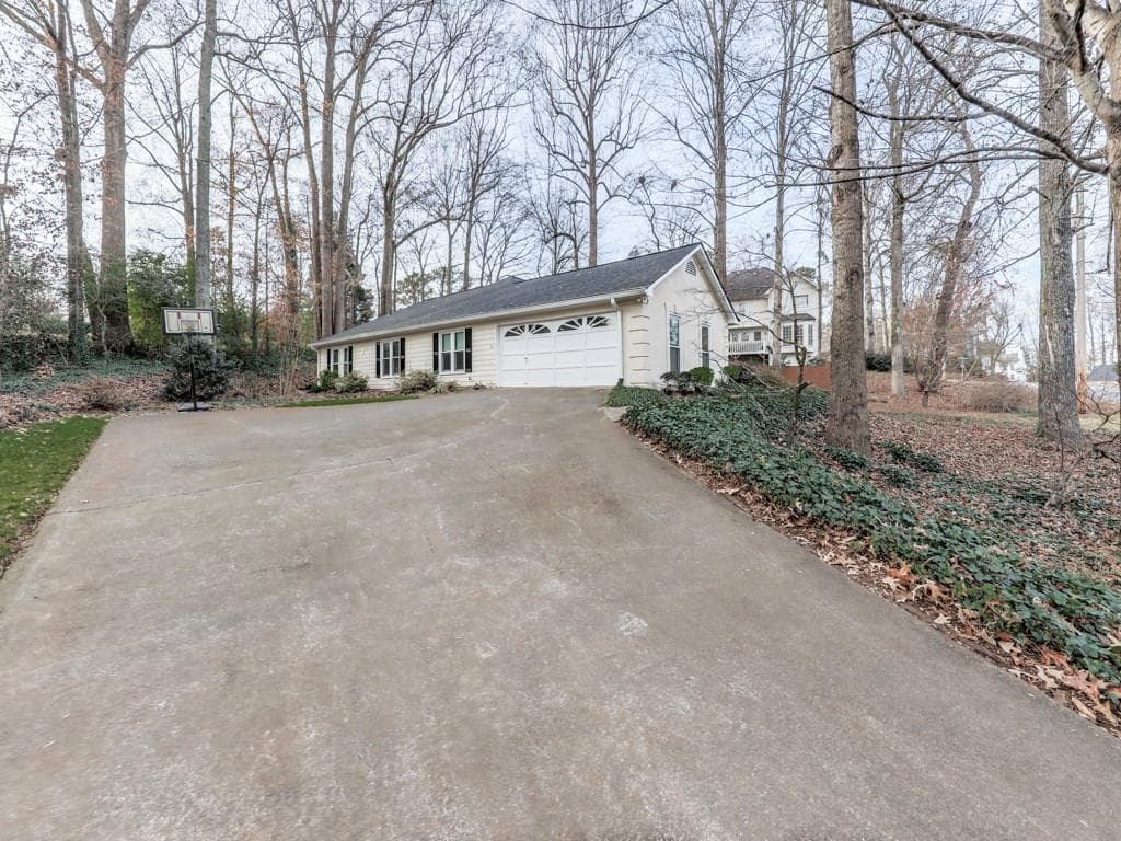 4095 Longford Ridge Drive, Marietta, GA 30066 — most recent listing photo