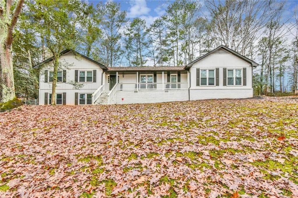 5 bedroom, 4 bathroom, 3,597 sq ft single family residence sold at 2749 Fieldstone Drive, Conyers, GA 30013