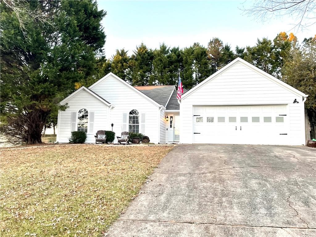 3 bedroom, 2 bathroom, 1,642 sq ft single family residence sold at 127 Colemans Bluff Drive, Woodstock, GA 30188