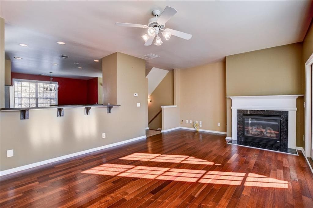 4 bedroom, 4 bathroom, 2,104 sq ft townhouse sold at 3536 Chattahoochee Summit Lane, Atlanta, GA 30339