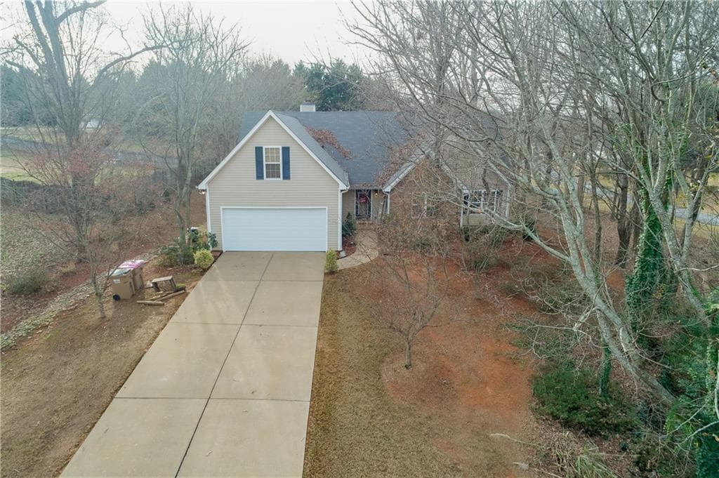 5806 Meadowfield Trace, Flowery Branch, GA 30542 — most recent listing photo