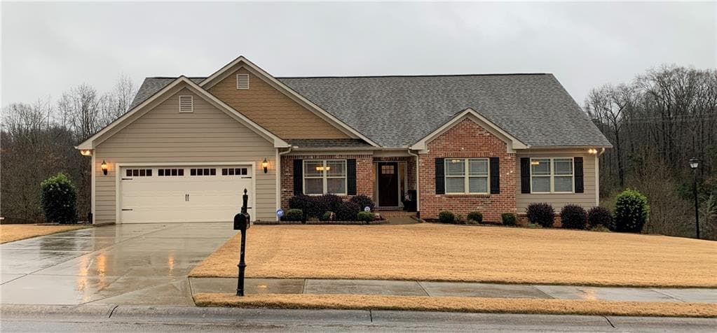 4 bedroom, 3 bathroom, 2,202 sq ft single family residence sold at 1004 Anne Marie Court, Jefferson, GA 30549