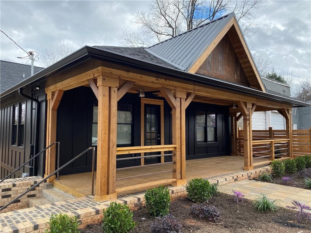 3 bedroom, 4 bathroom, 2,967 sq ft single family residence sold at 1602 Lakewood Avenue, Atlanta, GA 30315