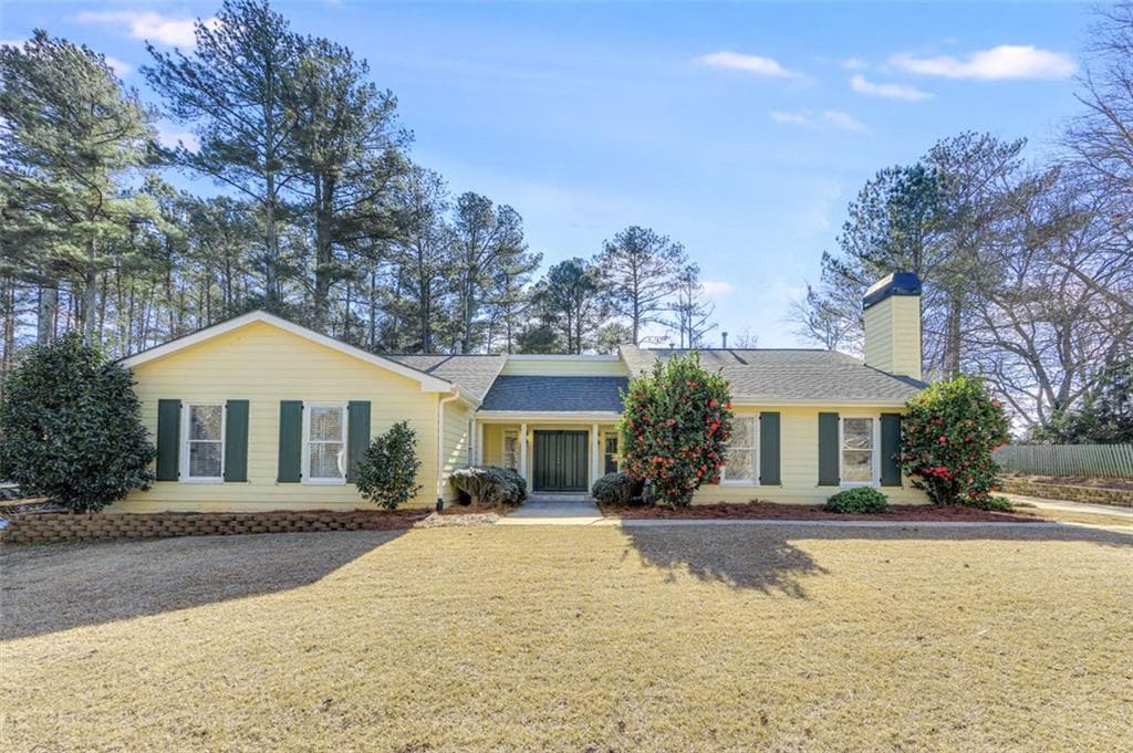 3 bedroom, 4 bathroom, 2,501 sq ft single family residence sold at 2705 Shadow Pine Drive, Roswell, GA 30076