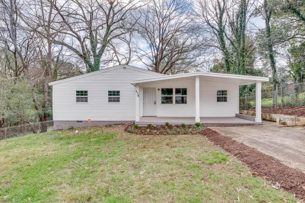 4 bedroom, 2 bathroom, 1,248 sq ft single family residence sold at 979 Billings Avenue, Atlanta, GA 30315