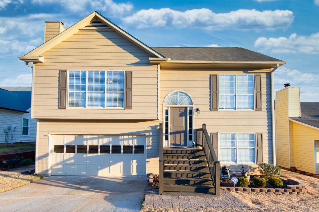 130 Prestwyck Oak Place, Lawrenceville, GA 30043 — most recent listing photo