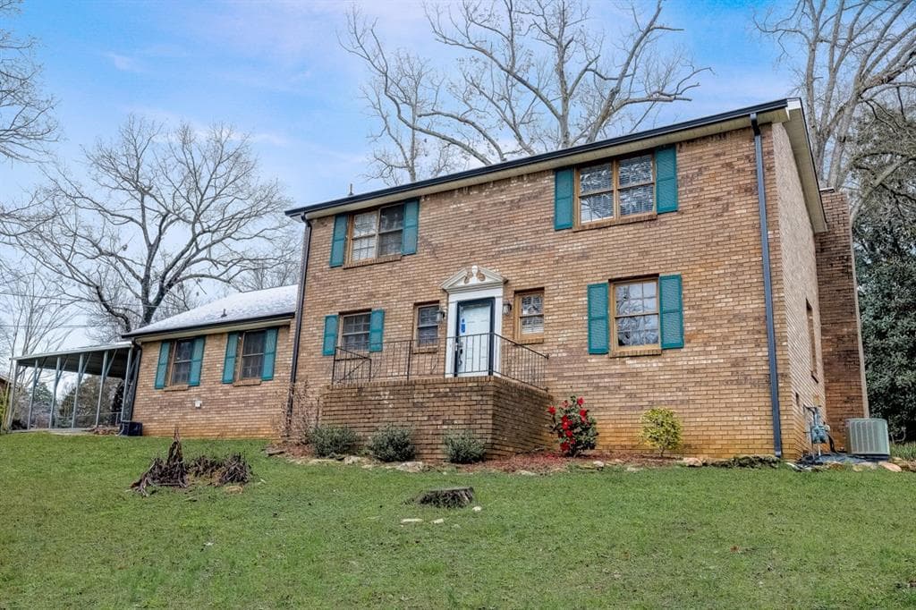 4 bedroom, 3 bathroom, 1,852 sq ft single family residence sold at 513 Spring Park Drive, Canton, GA 30114