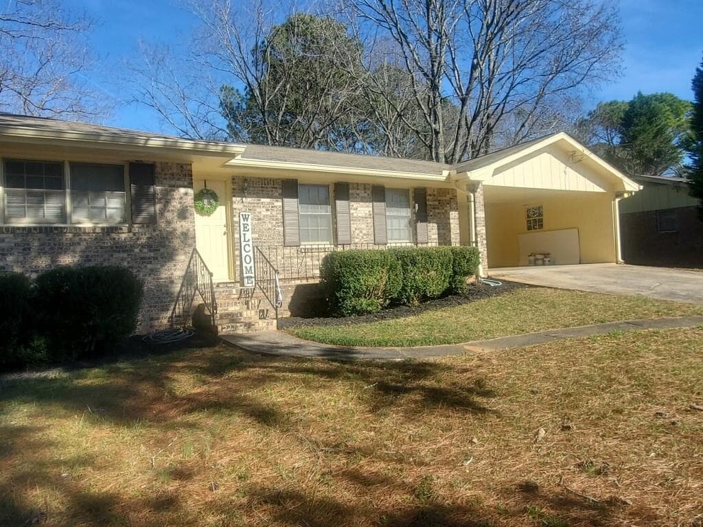 822 Denise Court, Stone Mountain, GA 30087 — most recent listing photo