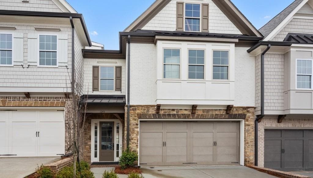605 Stone Field Run 13, Marietta, GA 30060 — most recent listing photo