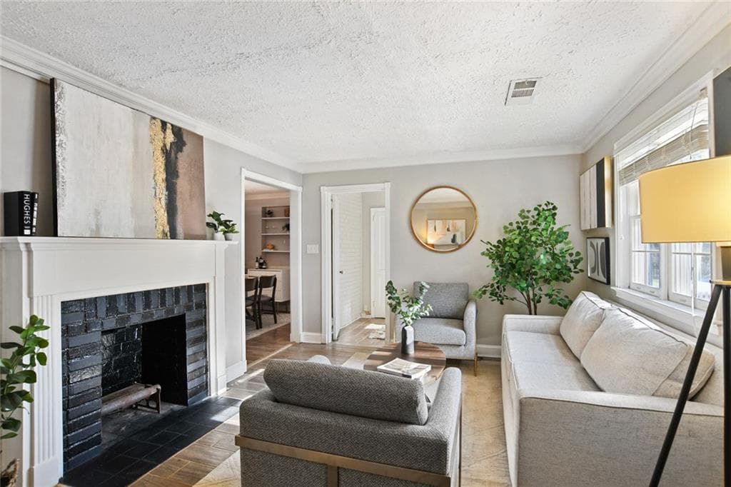 4 bedroom, 2 bathroom, 1,400 sq ft single family residence sold at 1836 Flat Shoals Road, Atlanta, GA 30316