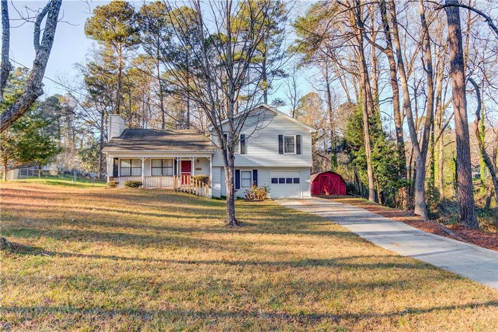 3 bedroom, 2 bathroom, 1,646 sq ft single family residence sold at 2223 Rio Grande Court, Snellville, GA 30078