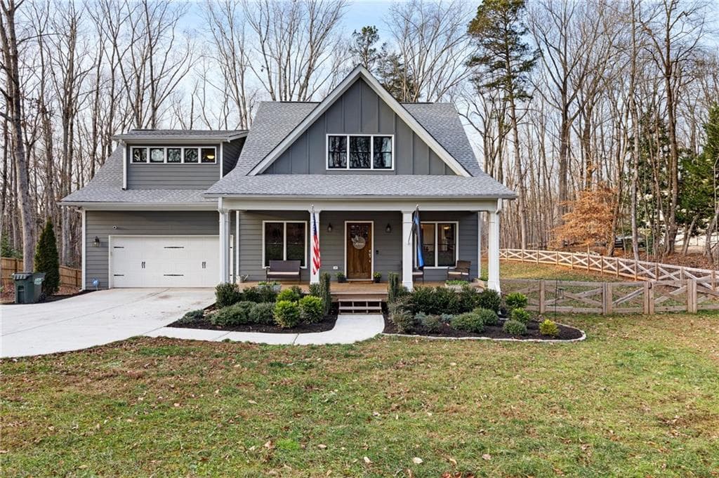 4 bedroom, 4 bathroom, 2,841 sq ft single family residence sold at 1250 Blue Ridge Overlook, Dawsonville, GA 30534