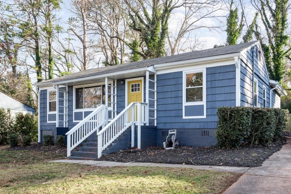 3 bedroom, 2 bathroom, 1,485 sq ft single family residence sold at 2016 Bader Avenue, Atlanta, GA 30310