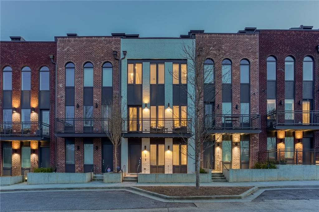 1219 Chelsea Circle, Atlanta, GA 30318 — most recent listing photo