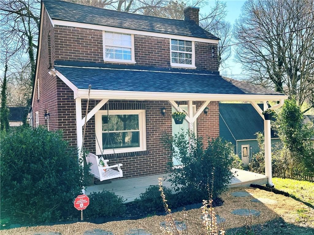2 bedroom, 2 bathroom, 772 sq ft single family residence sold at 3063 Alston Drive, Decatur, GA 30032