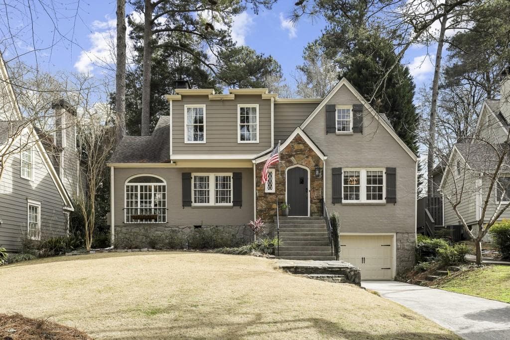 5 bedroom, 3 bathroom, 3,197 sq ft single family residence sold at 693 E Paces Ferry Road, Atlanta, GA 30305