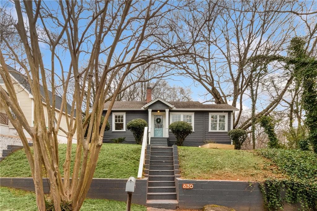 2 bedroom, 1 bathroom single family residence sold at 630 Glenwood Place, Atlanta, GA 30316