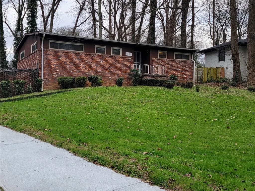 3 bedroom, 3 bathroom, 1,368 sq ft single family residence sold at 1057 Happy Valley Trail, Atlanta, GA 30316