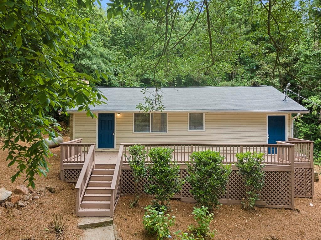 6965 Crystal Cove Trail, Gainesville, GA 30506 — most recent listing photo